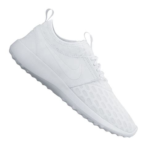 nike juvenate weiß 43